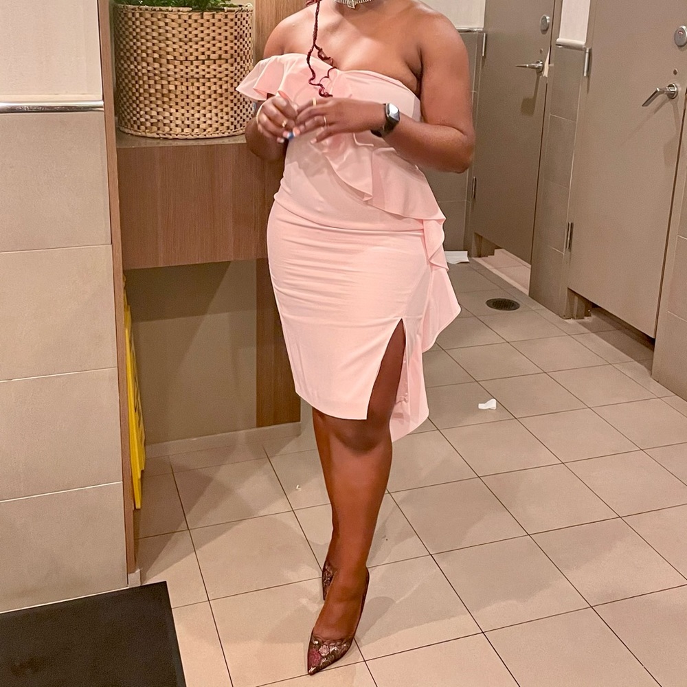 Pink dress only worn once. In great condition